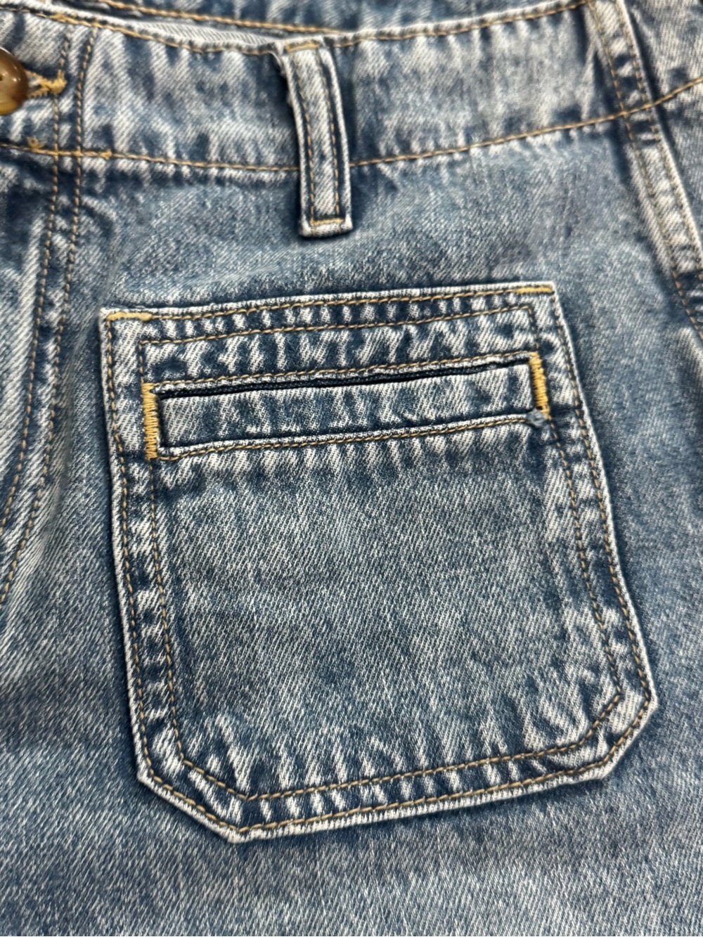 Old Navy High Rise Baggy Wide Leg Jeans Drapey Denim Medium Wash Size 8 - Picture 3 of 7